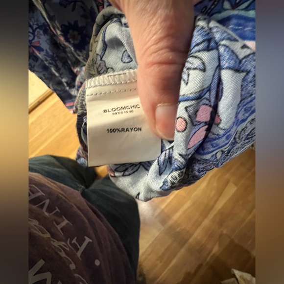 BloomChic periwinkle floral border print dress. Short belled sleeves and v-neck! - Picture 2 of 6